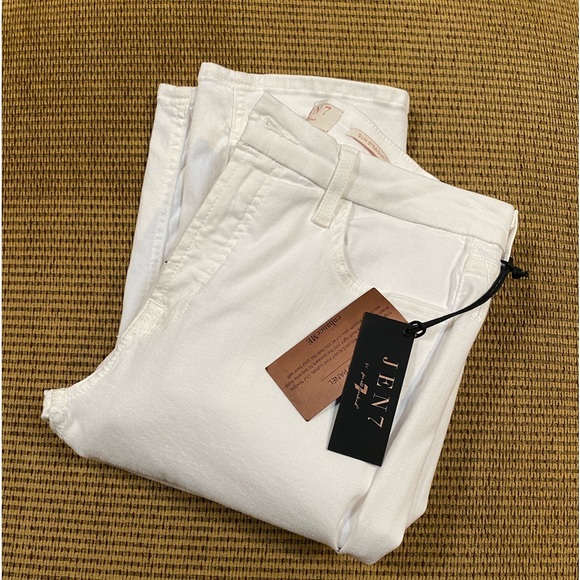 Jen7 Slim Sculpting Straight Jeans - Picture 5 of 10